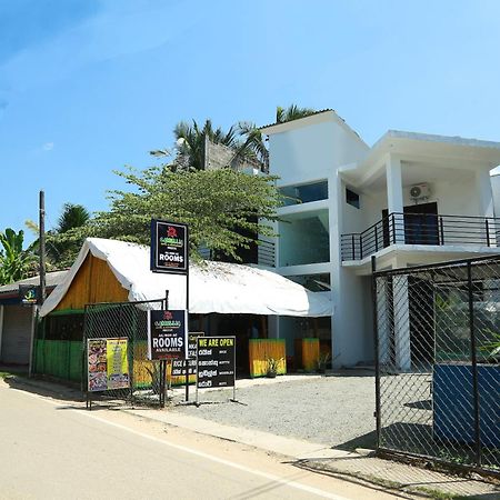 Camellia Hotel & Restaurant Mirissa Exterior photo